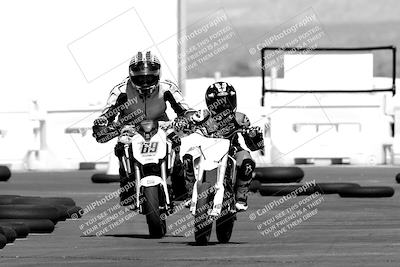 media/Sep-25-2023-Moto Forza (Mon) [[81ffa65e0a]]/Around the Pits/